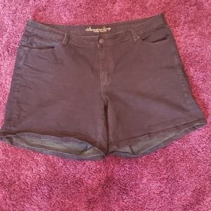 American Rag Shorts Black size 18